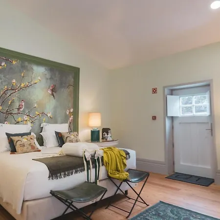 Quinta De Travassinhos- Douro Valley & * Santa Marta de Penaguião