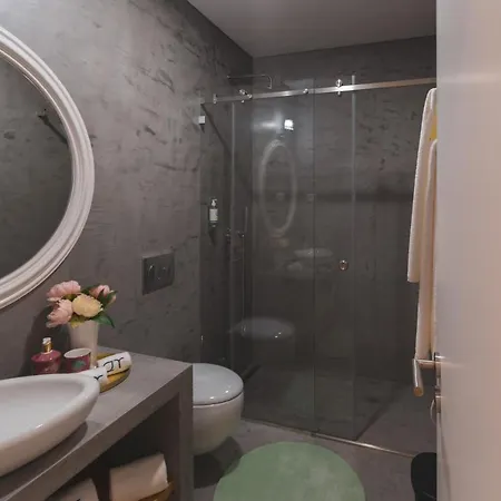 Quinta De Travassinhos- Douro Valley & Santa Marta de Penaguião