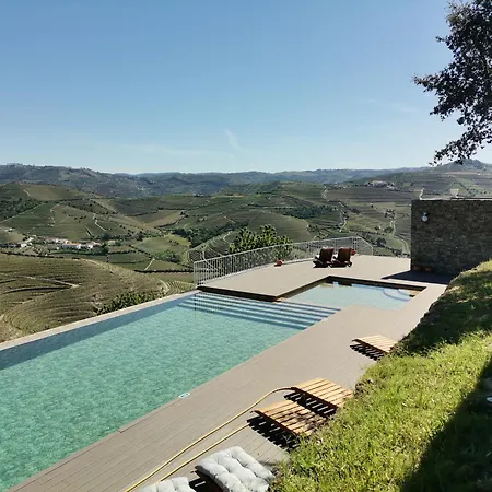 Quinta De Travassinhos- Douro Valley & Santa Marta de Penaguiao