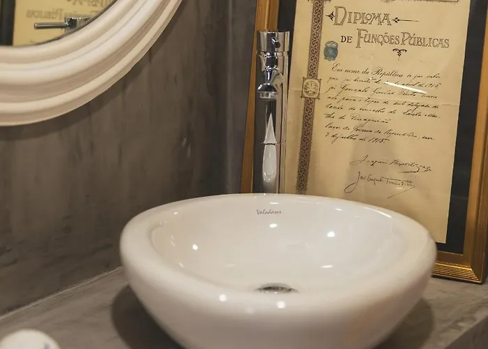 Quinta De Travassinhos- Douro Valley &