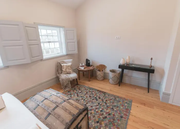 Quinta De Travassinhos- Douro Valley & *