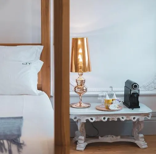 Quinta De Travassinhos- Douro Valley & *